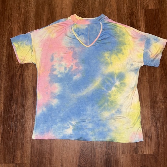 NWOT Haptics by Holly Harper tie dyed blue yellow green & pink top size S - Picture 1 of 4